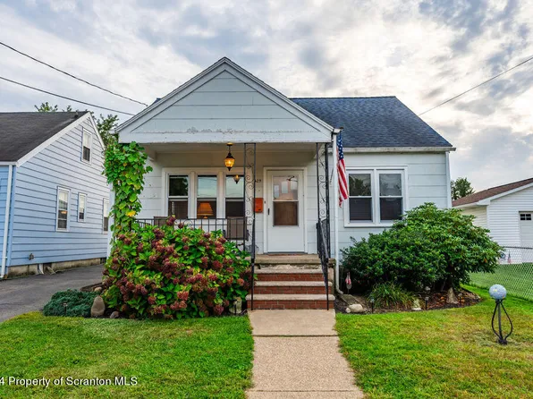 429 Washington Ave, West Wyoming, PA 18644