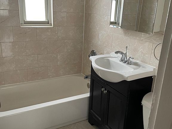 5th image of 63 Charles St APT 2F