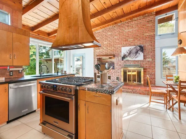 8585 Golden Ridge Rd, Lakeside, CA 92040