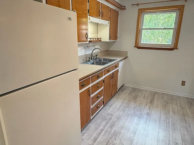 1001 Traci Dr — Photo 11