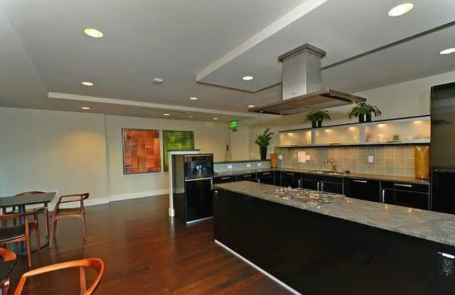 88 E San Fernando St #1601 — Photo 30