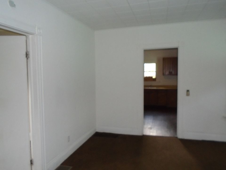 2nd image of 326 Avenue D
