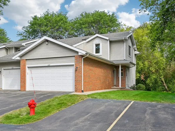 215 Creek Edge Ct, Waunakee, WI 53597