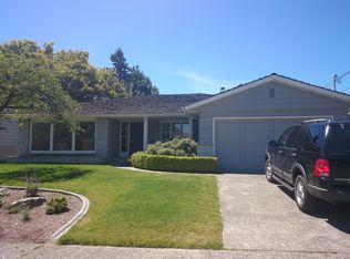 3657 W Viewmont Way W, Seattle, WA 98199