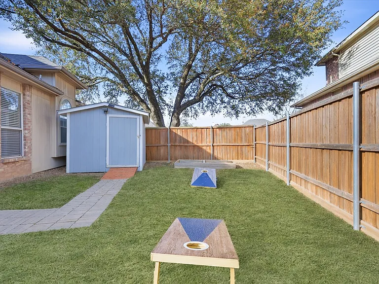 2707 Rochelle Dr — Photo 45