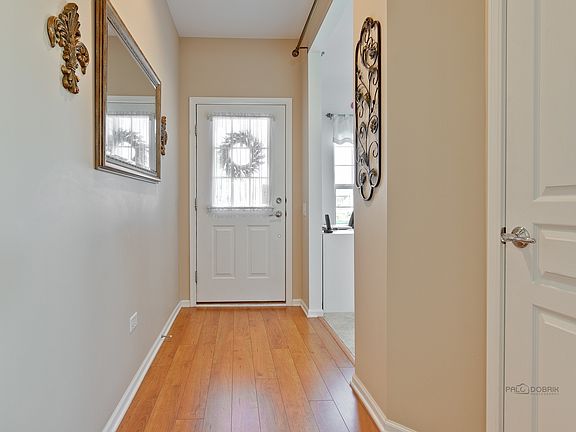 3rd image of 3247 Hutchinson Ln