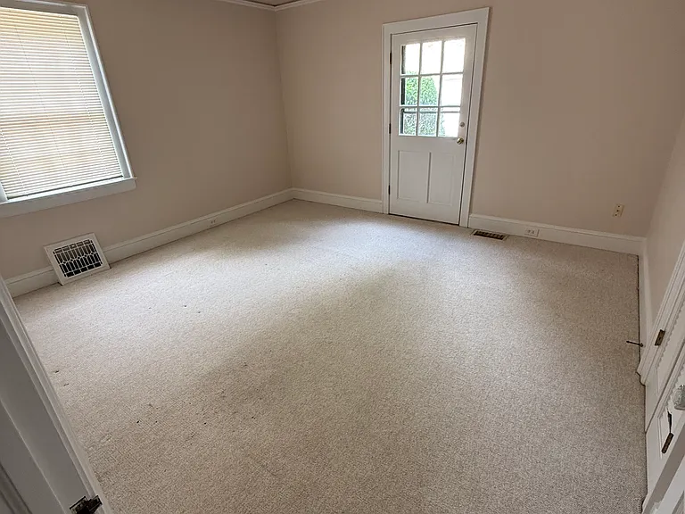 1002 N Rotary Dr — Photo 8