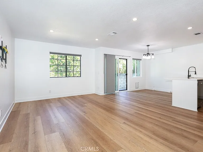29725 Windsong Ln — Photo 3