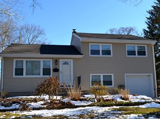 173 Hickory Ct, Princeton, NJ 08540