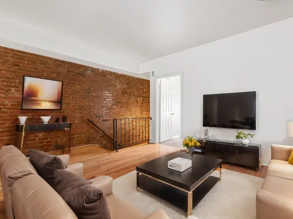 1241 Duncan Pl NE #2, Washington, DC 20002