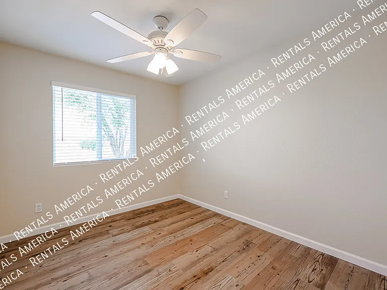 13861 N 48th Ave — Photo 13