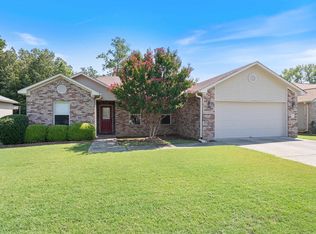 13 Castleton Dr, Ward, AR 72176