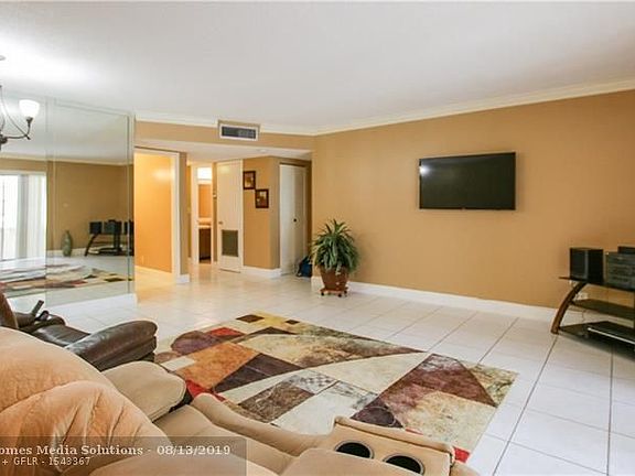 4th image of 4770 NW 21st St APT 111