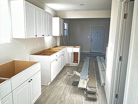 4th image of 1219 E 7th Street