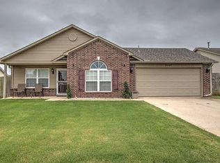 26164 E 90th St S, Broken Arrow, OK 74014