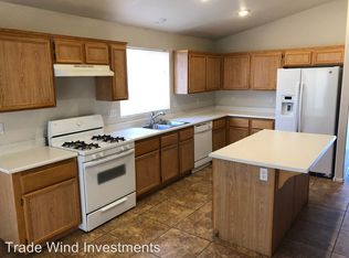 7252 Falling Timber Ct, Spring Valley, NV 89113