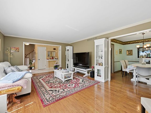 5th image of 7954 E Dublin Ct