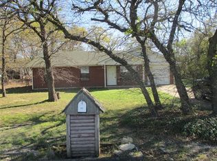 908 Dunaway Ln, Azle, TX 76020