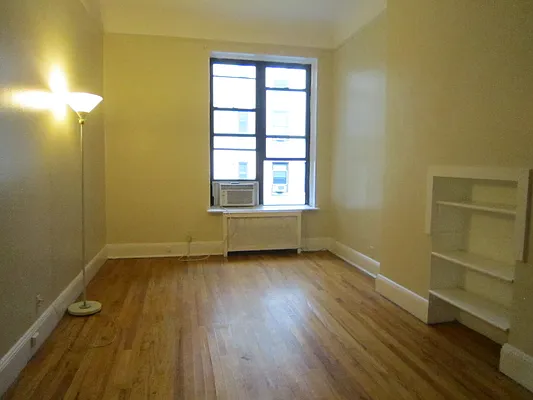 Rented by Immac Realty | media 24