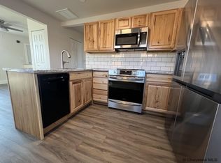 2218 E 16th St, Cheyenne, WY 82001