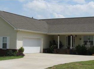 450 Williams St, Trenton, GA 30752