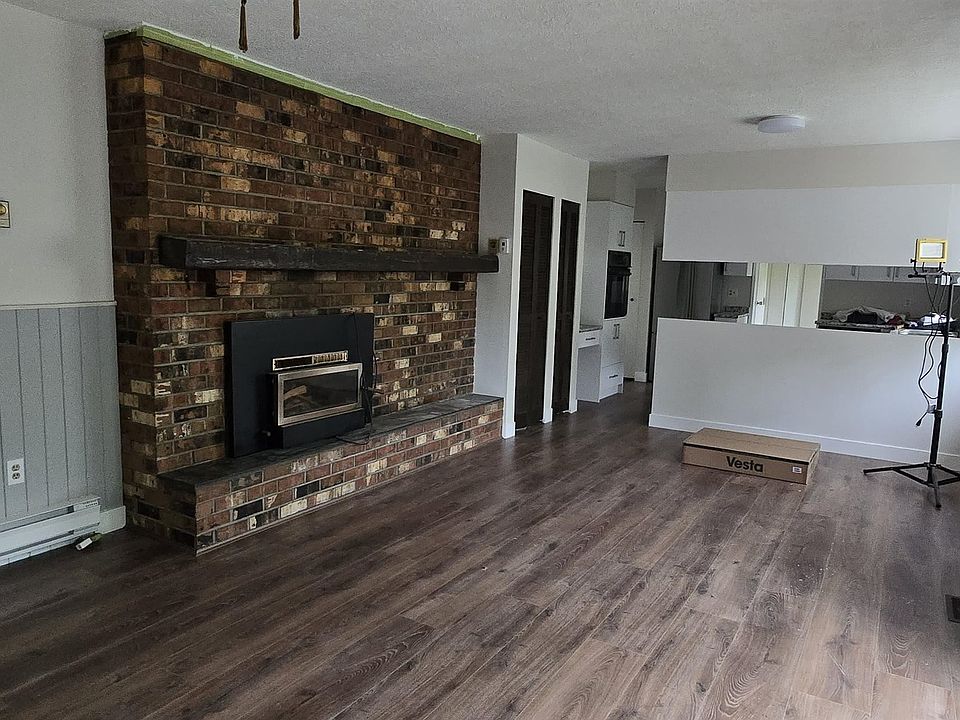 1st image of 8404 188th St