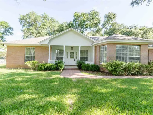 1920 John Carroll Dr, Pensacola, FL 32504