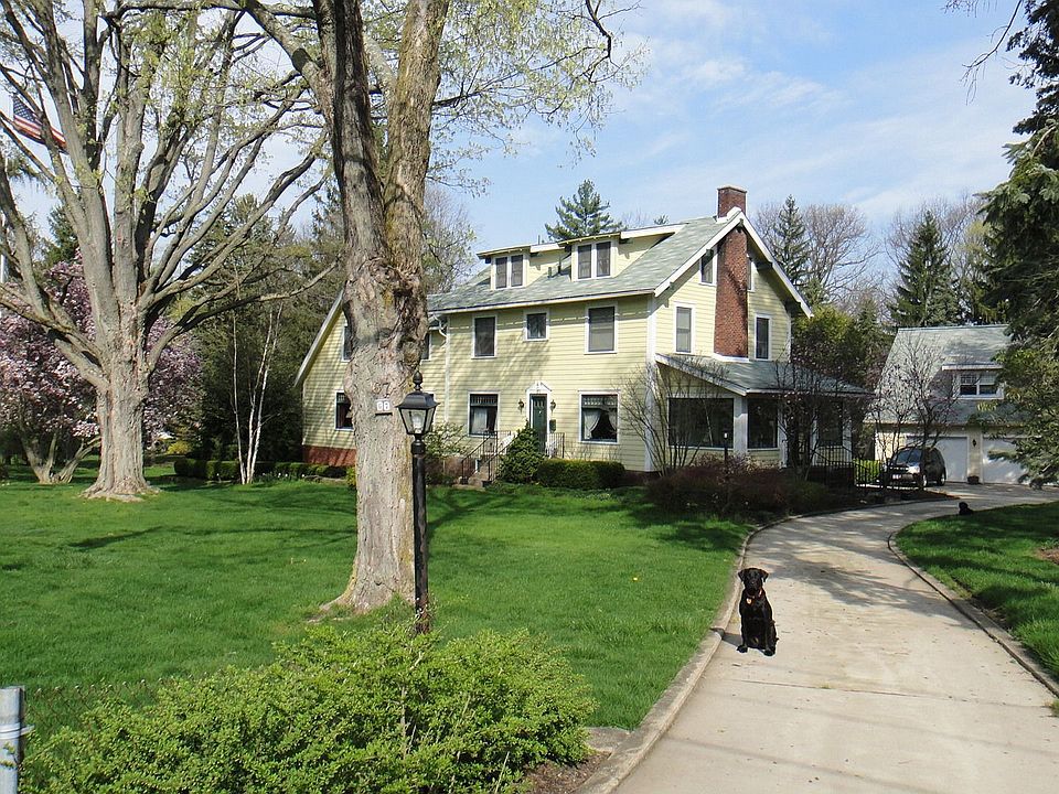 1st image of 67 Poland Manor Dr