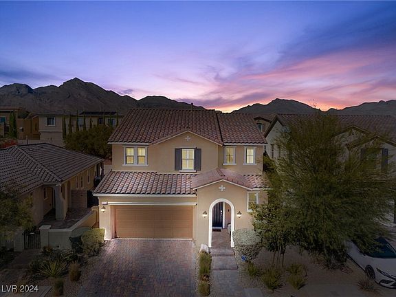2nd image of 12250 Los Mares Ln