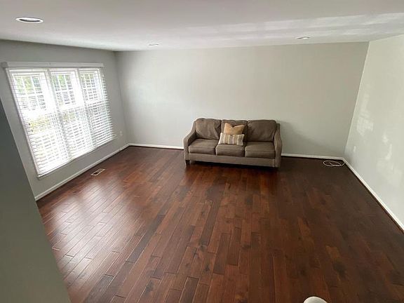 4th image of 14634 Stone Range Dr
