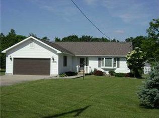 6620 Sheetram Rd, Lockport, NY 14094