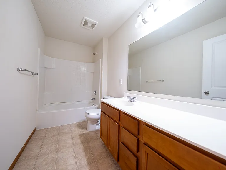 1814 Spring Creek Dr — Photo 22