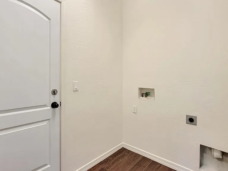 9037 W Plum Rd — Photo 6