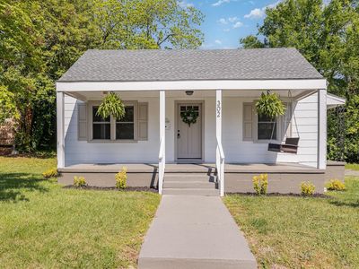 302 N Fayetteville St, Clayton, NC, 27520