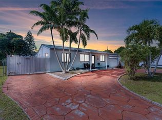 10120 SW 38th Ter, Miami, FL 33165