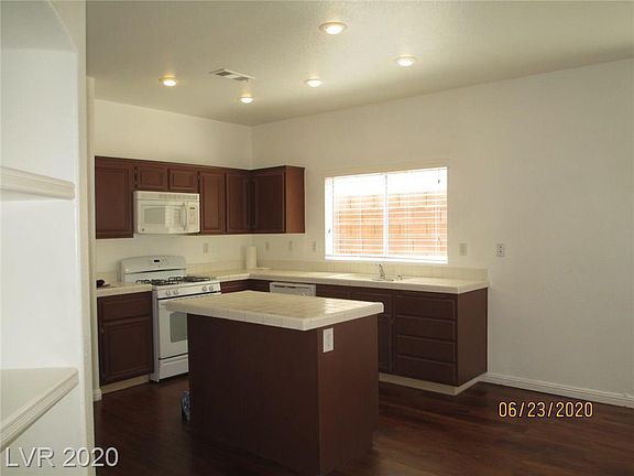 3rd image of 7840 Delta Oak Ct #0
