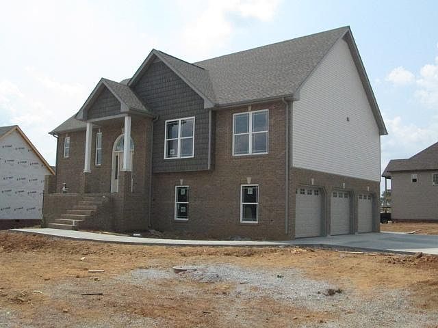 2nd image of 989 Autumnwood Farms Lot 989