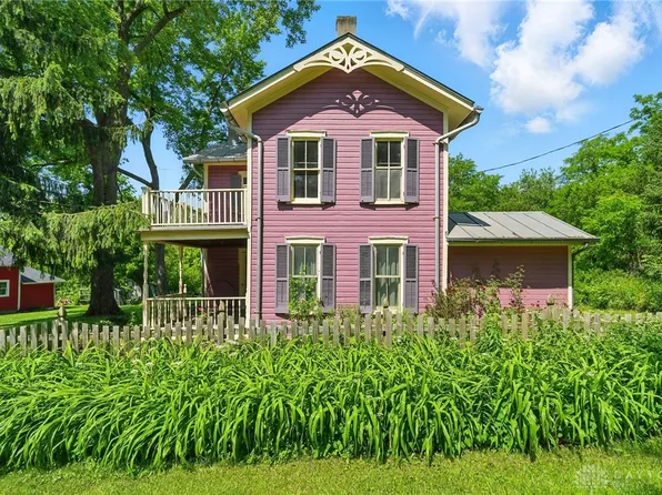 8525 Dog Leg Rd, Dayton, OH 45414