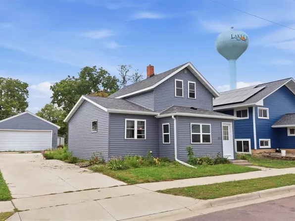221 S Lincoln St, Lake Crystal, MN 56055