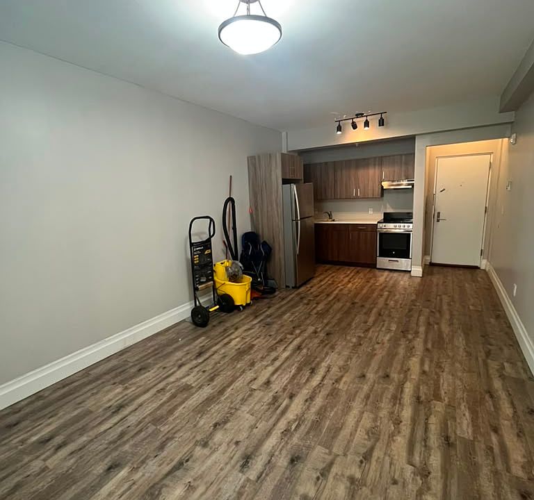 1st image of 105 N Grove St #22E