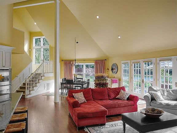 4th image of 4126 117th Ave NE