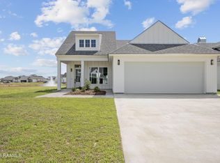 111 Cape Town Ave, Youngsville, LA 70592