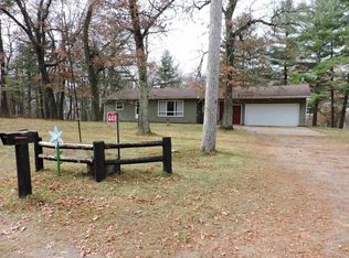 4418 Bentley Rd, Rosholt, WI 54473