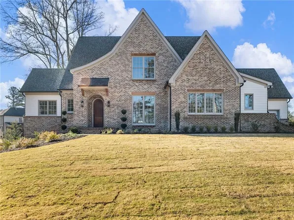 5450 N Richland Creek St, Buford, GA 30518