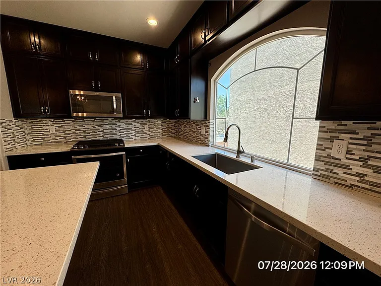 6049 Thistle Meadow Ave — Photo 5