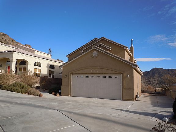 2nd image of 108 Camino De La Sierra NE