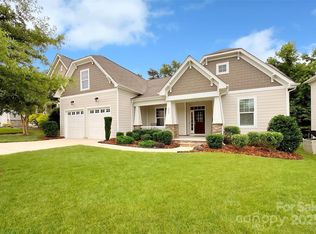 3807 Blazeprince Dr, Charlotte, NC 28215