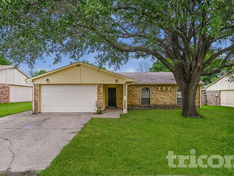 1610 Pilot Way — Photo 1