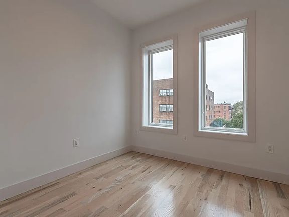 4th image of 1255 Bedford Ave #4D