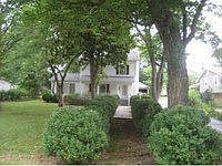 1st image of 1221 S Park Dr